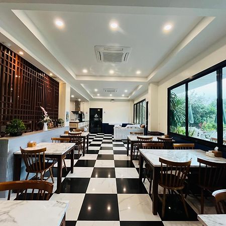 Usabai Riverside Boutique Hotel Chanthaburi Esterno foto