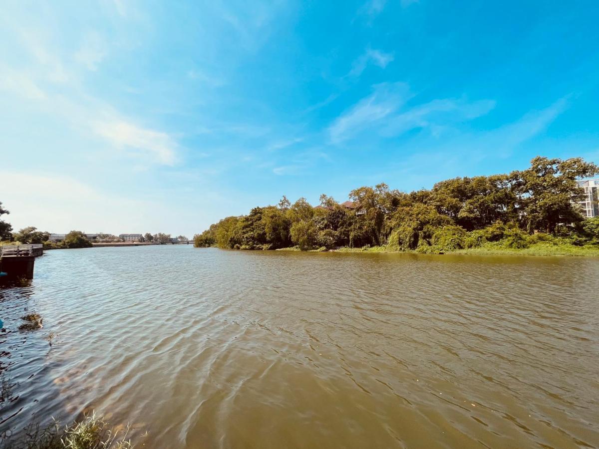 Usabai Riverside Boutique Hotel Chanthaburi Esterno foto