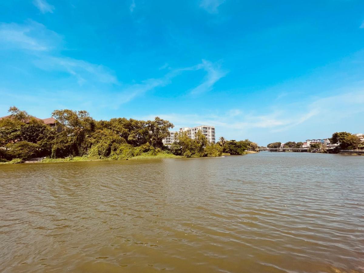 Usabai Riverside Boutique Hotel Chanthaburi Esterno foto